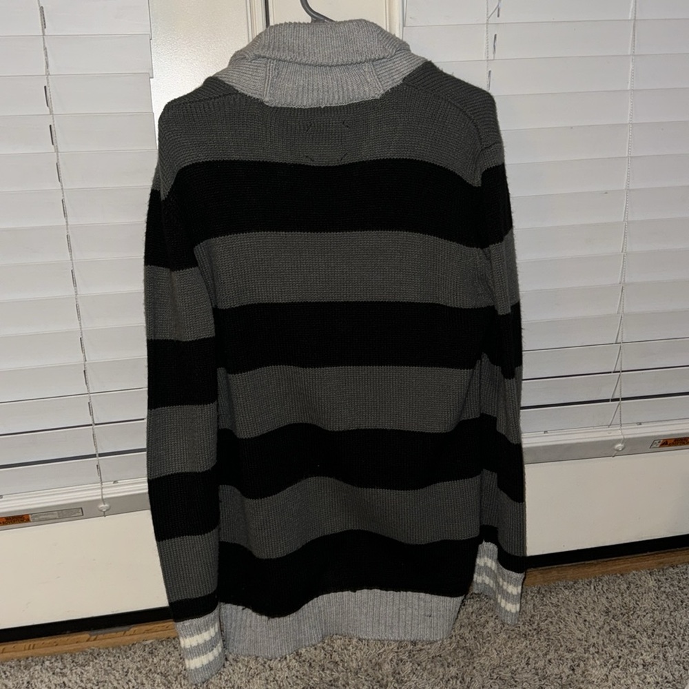 Urban bay Cardigan - Picture 2 of 2